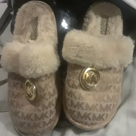 michael kors gold slippers